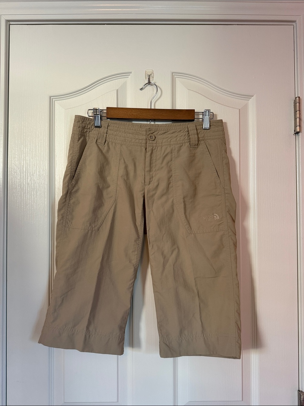 The North Face Women’s Waterproof Khaki Cargo Crop Pants